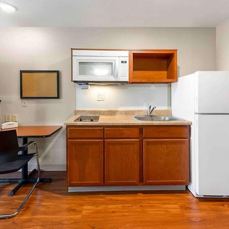 Extended Stay America Select Suites - Oklahoma City - West ภายนอก รูปภาพ