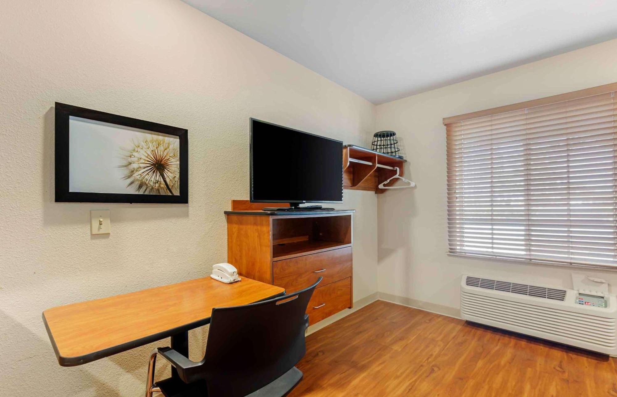 Extended Stay America Select Suites - Oklahoma City - West ภายนอก รูปภาพ